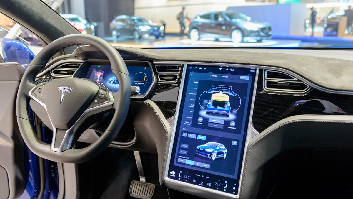 هبوط مبيعات تسلا يهوى بقيمة أسهمها لمعدلات قياسية