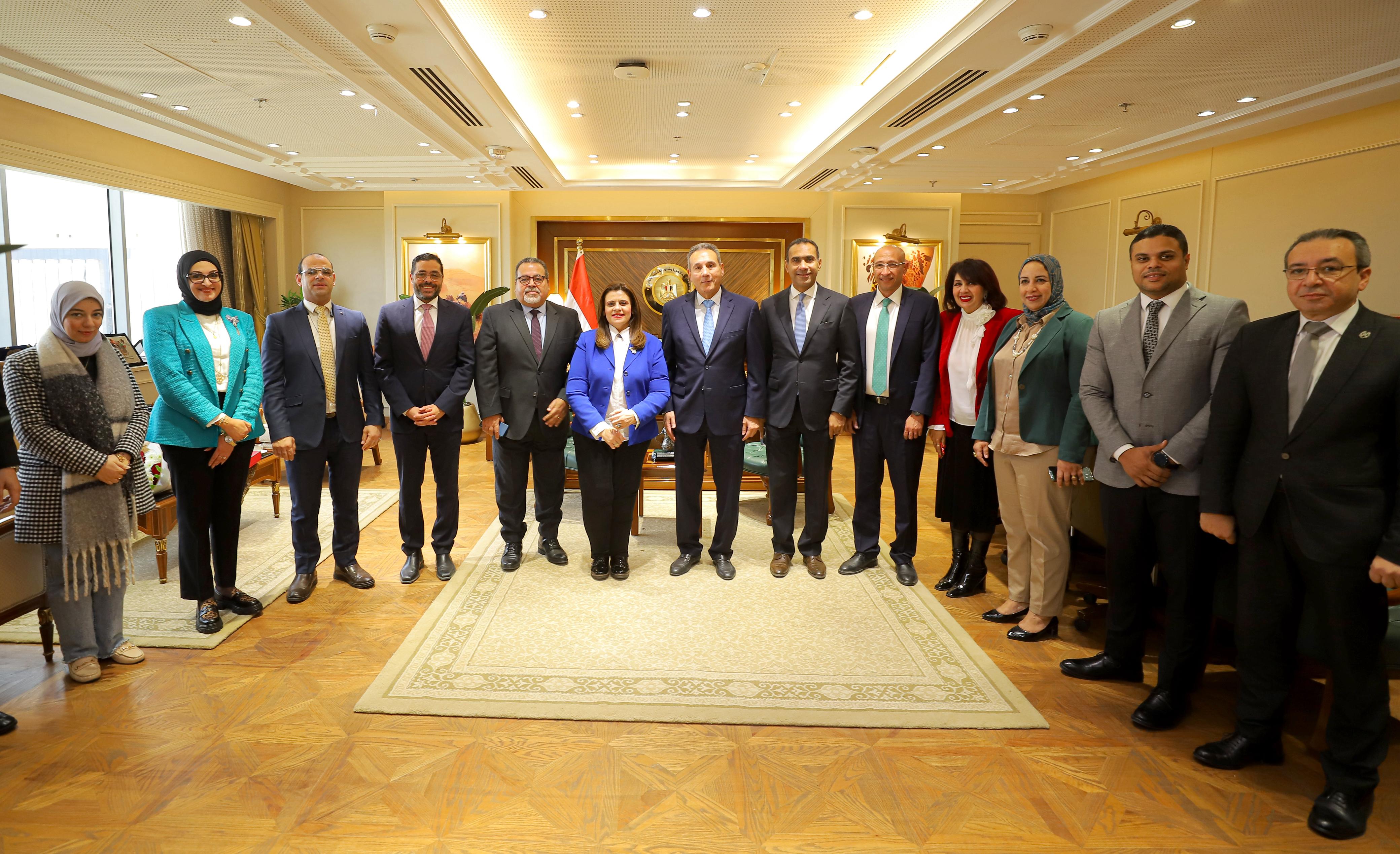 بنك مصر يوقع بروتوكول تعاون مع وزارة الدولة للهجرة