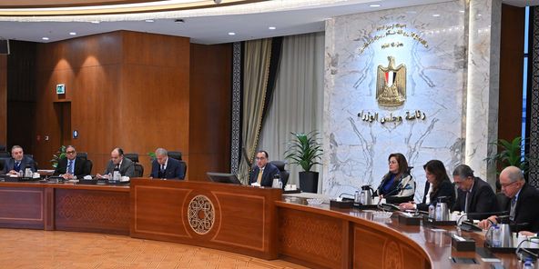 مجلس الوزراء: إجراءات لضخ سيولة نقدية في سوق النقد الأجنبي