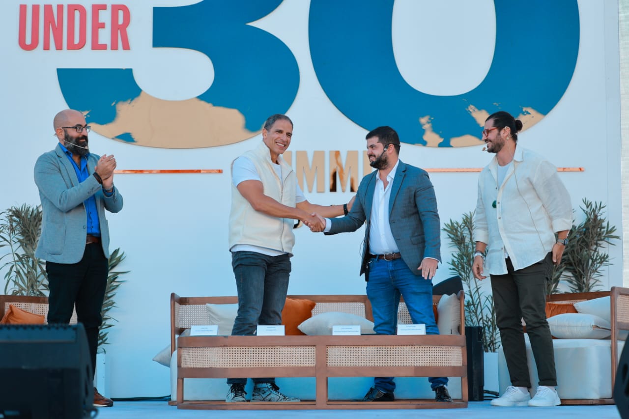 الجونة تنشئ المرحلة الثانية من محطة الطاقة الشمسية