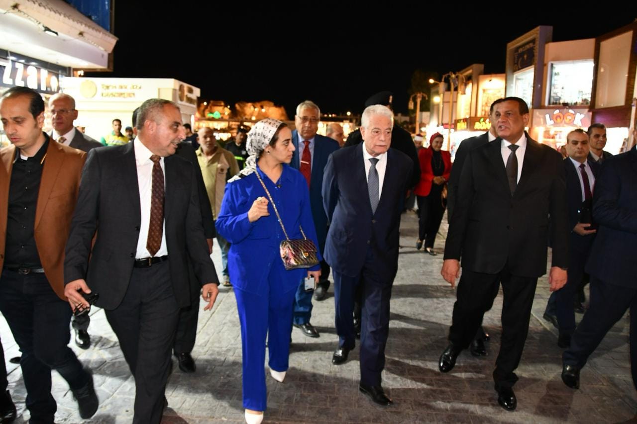 جولة تفقدية لأعمال تطوير السوق القديمة في شرم الشيخ