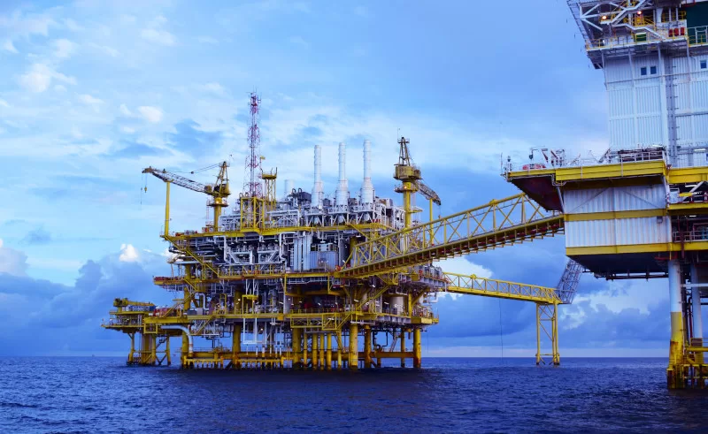 أسعار الغاز تهوى لأقل مستوياتها منذ ثلاث سنوات