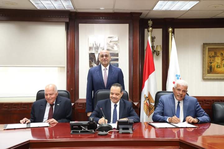 رحمي : تدريب الشباب على إقامة مشروعات زراعية وإنتاجية