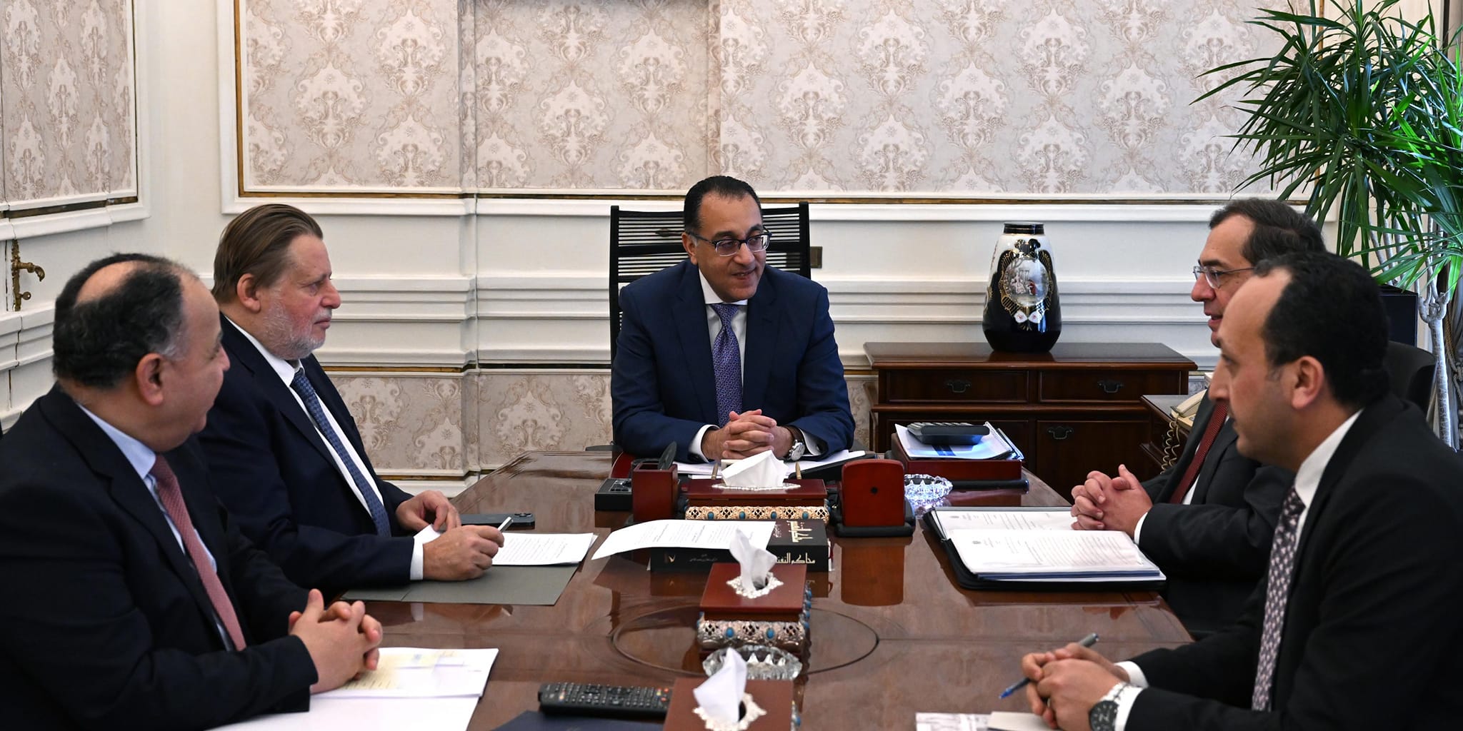 الحكومة تسدد 20% من متأخرات الشركاء الأجانب في مشروعات البترول