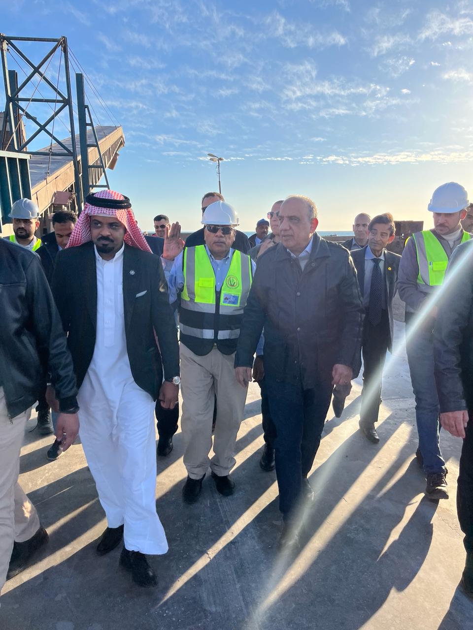 وزير قطاع الأعمال يعلن مفاجأة  بخصوص مصنع سبائك شركة سيناء للمنجنيز