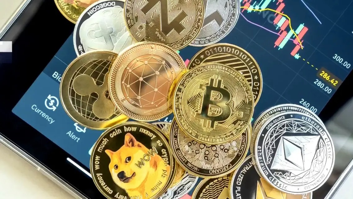 8 % هبوط في سعر البيتكوين بعد الهجوم الإيراني على إسرائيل