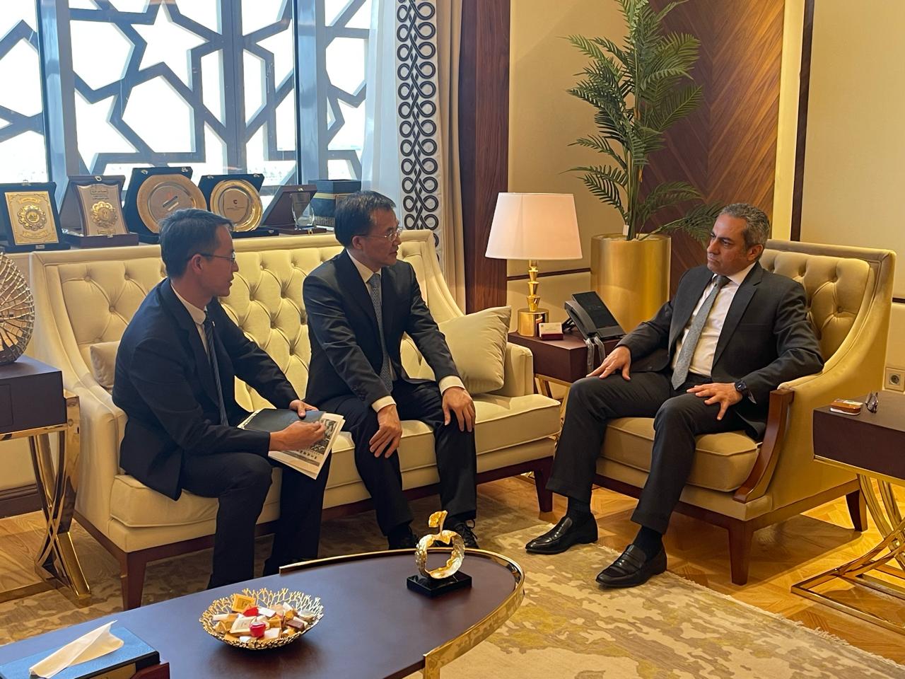 *العاصمة الإدارية تتعاون مع دونجبا الصينية لتوفير خدمات الحي الدبلوماسي*