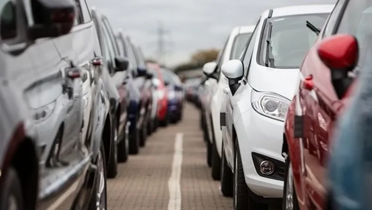 تراجع أسعار السيارات ذات المنشأ الأوروبي والأسيوي مارس الماضي