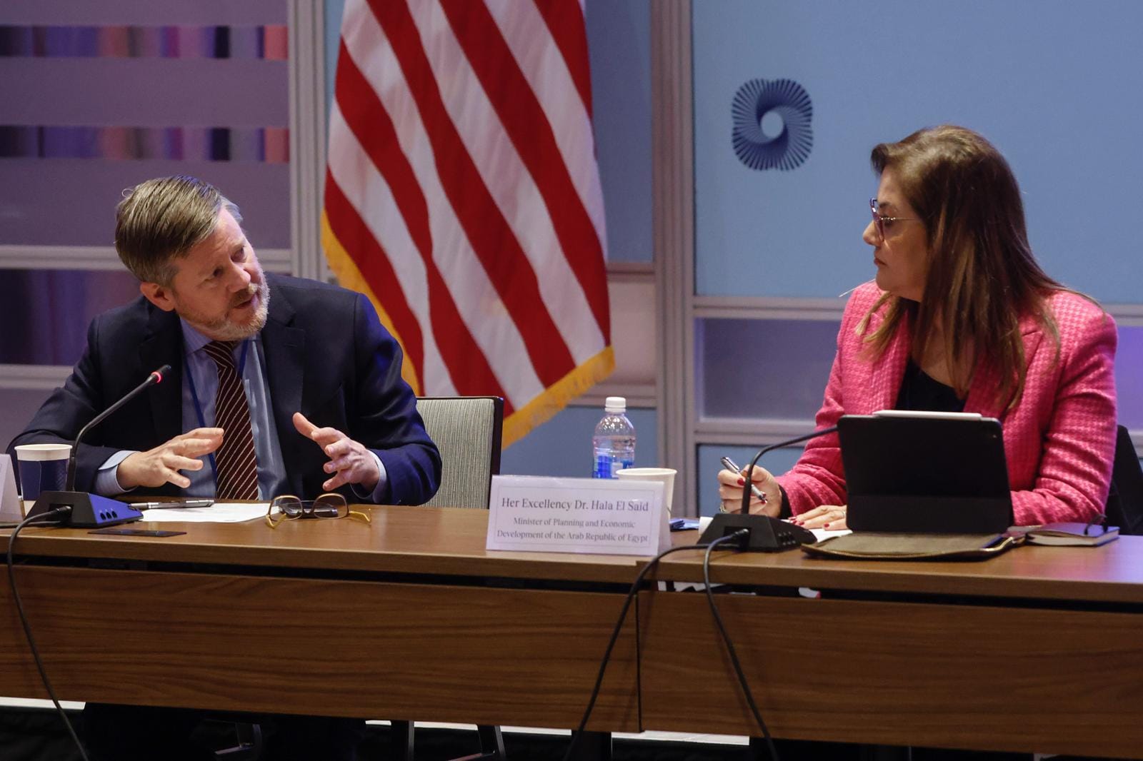 هالة السعيد تستعرض تطورات الموقف الاقتصادي أمام المائدة المستديرة لغرفة التجارة الأمريكية