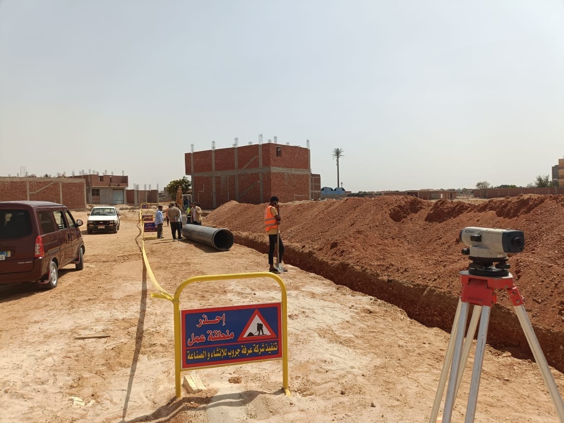 الإسكان: دفع العمل في مشروعات الأراضي المضافة لمدينتي سفنكس والشروق
