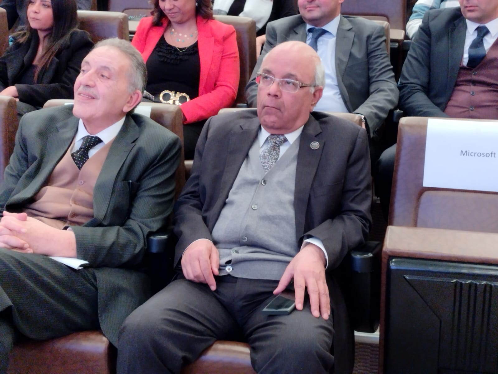 الغرف التجارية تطالب بإعطاء أولوية قصوى لملف تصنيع وتعميق صناعات المواد الخام