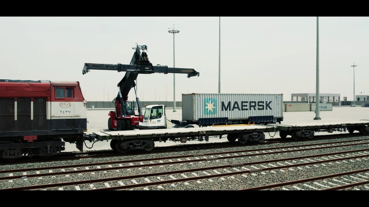 هيئة الموانيء: دور مهم لميناء أكتوبر الجاف في حركة الواردات والصادرات