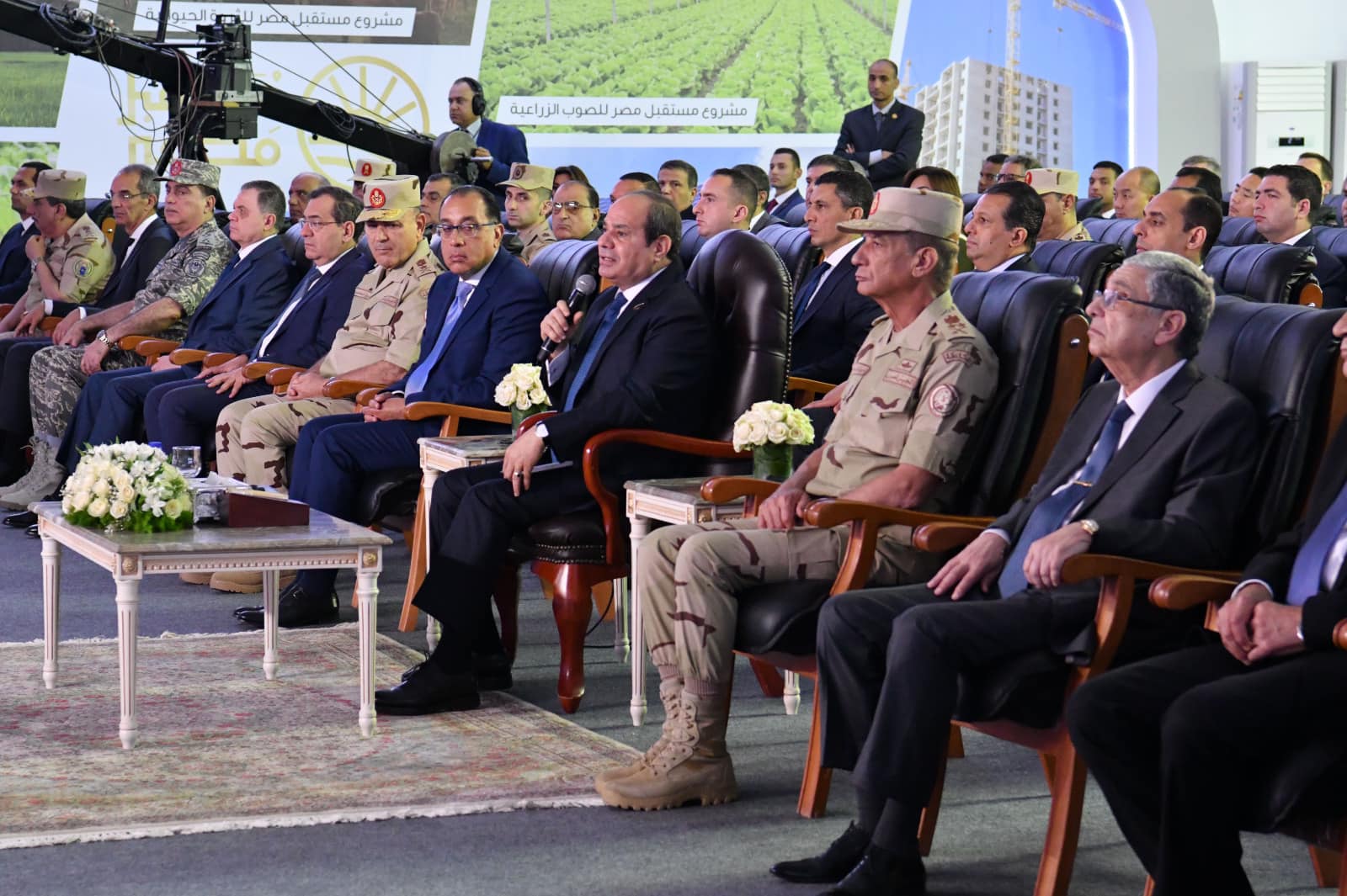 الرئيس : موضوع الدولار لا يزال تحديا .. ومشاركة القطاع الخاص في المشروعات ضرورة