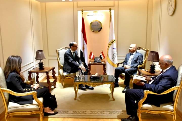 الوزير : لا استيراد لمهمات السكك الحديدية وتصنيعها محليا بالتعاون مع الشركات العالمية