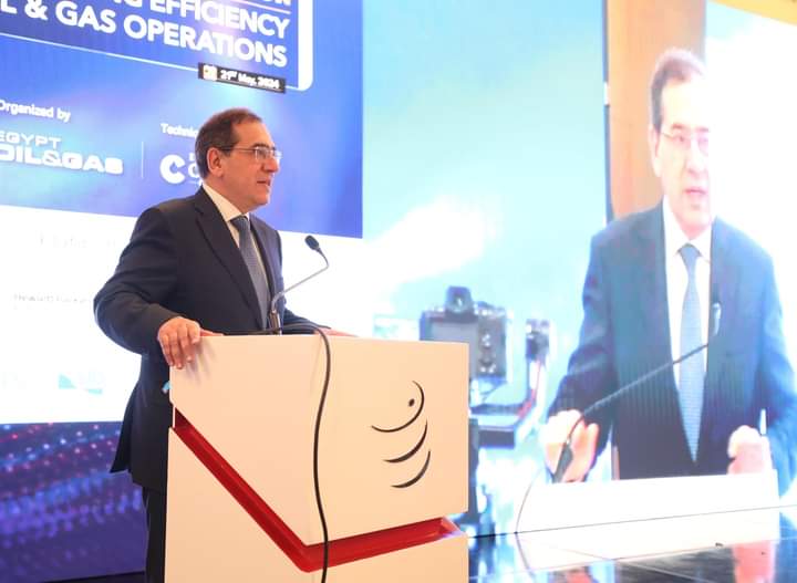 الملا : خفض الانبعاثات أحد أهم مجالات عمل قطاع النفط حاليا