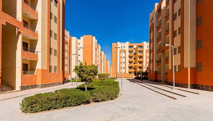 الإسكان : جارٍ تنفيذ 9 عمارات سكنية بمبادرة سكن لكل المصريين بأسيوط الجديدة