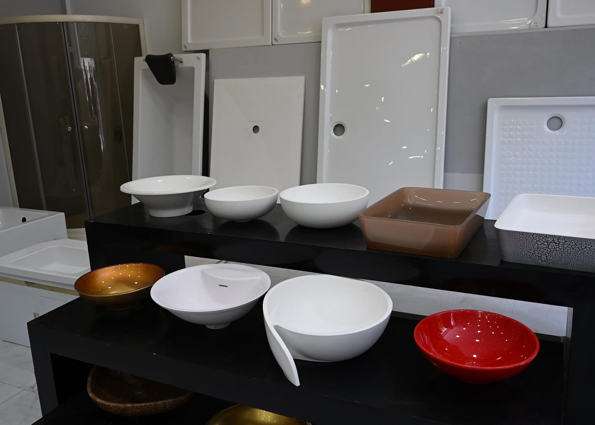 خطة لزيادة استثمارات روبكس العالمية لتصنيع البلاستيك والإكريليك في مصر