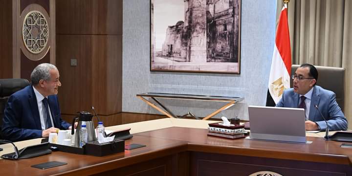 الحكومة : زيادة المعروض من السلع الأساسية واللحوم بأسعار مناسبة قبل عيد الأضحى