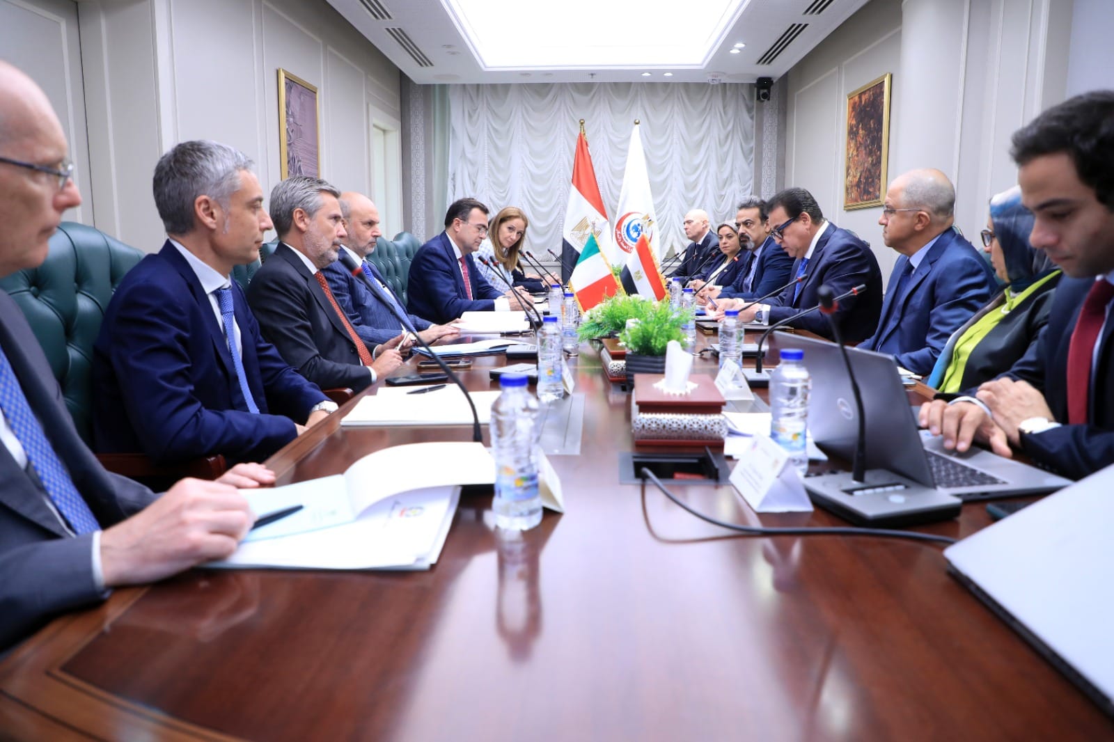 مذكرة تفاهم بين اتحاد الصناعات والرابطة الإيطالية لشركات الأدوية