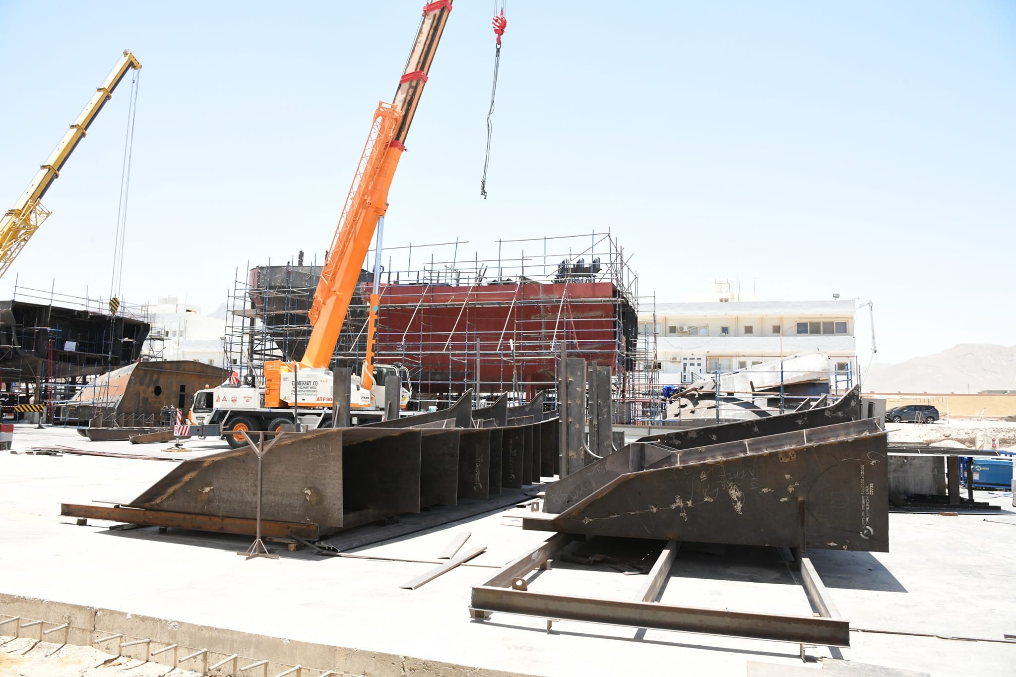 الفريق أسامة ربيع : نسعى لتوطين الصناعات البحرية والصناعات الثقيلة