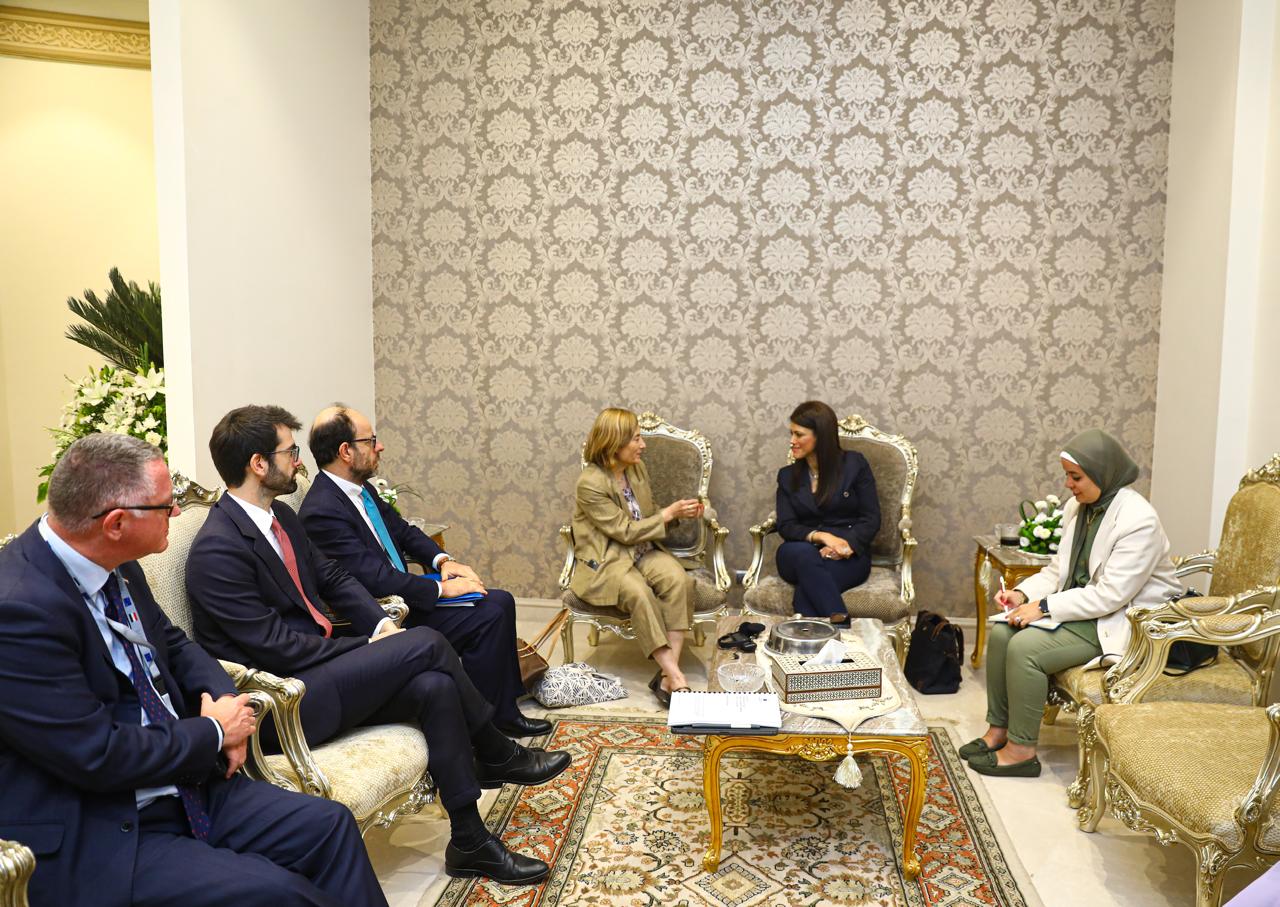 بنك الاستثمار الأوروبي يشيد بجهود وزارة التعاون الدولي في تمكين القطاع الخاص