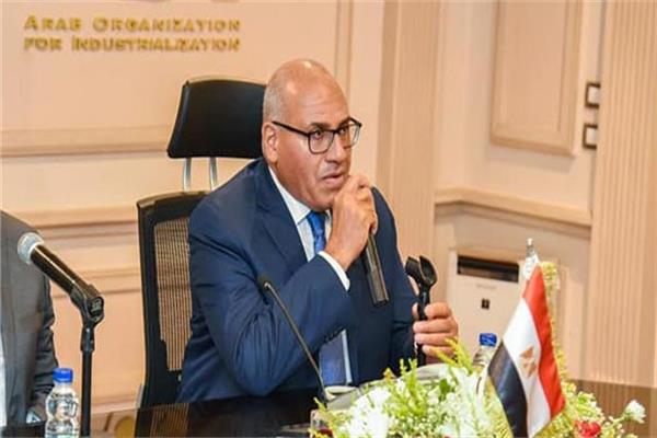 الهيئة العربية للتصنيع تتعهد بإطلاق أول سيارة كهربائية محلية الصنع