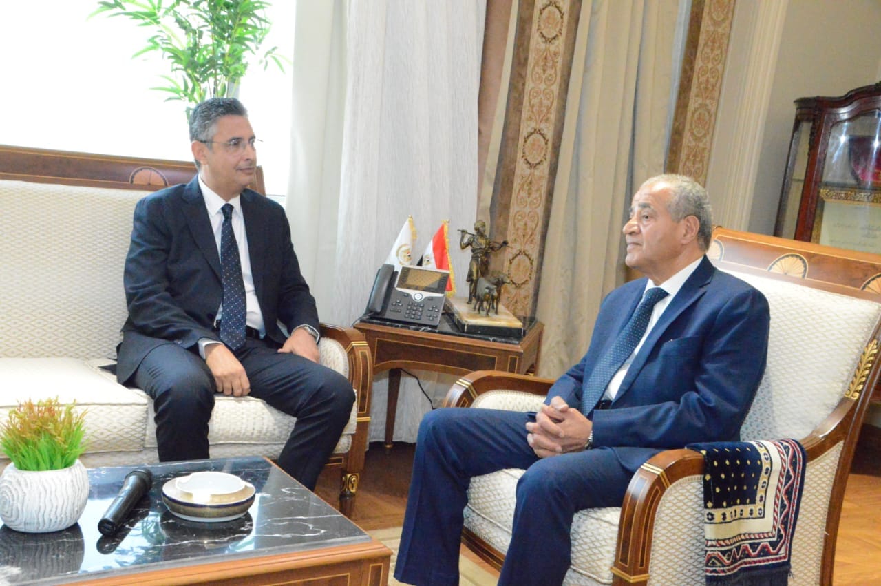 وزير التموين : الحفاظ على احتياطي استراتيجي آمن من السلع الأساسية