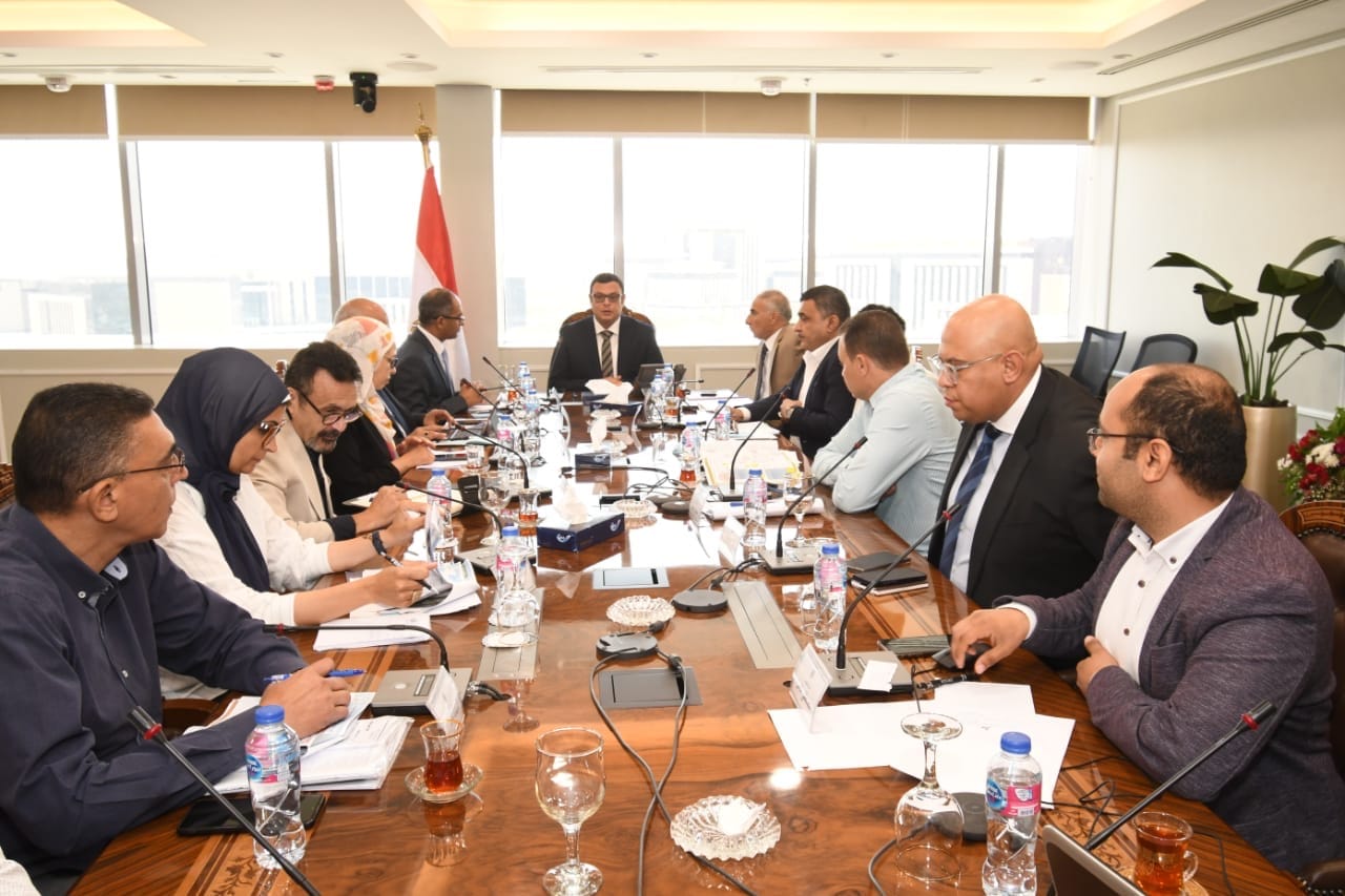 حلول عاجلة لمشاكل ضعف المياه في مناطق مختلفة من أكتوبر