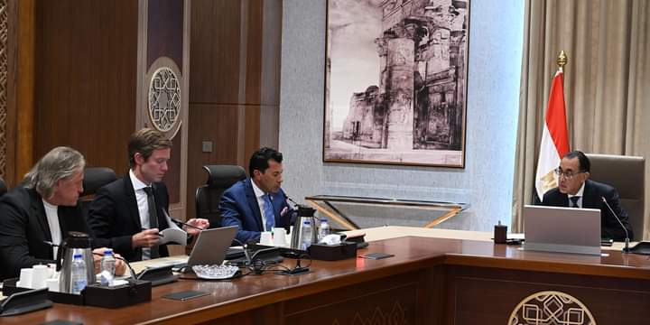 شركة "بوما" العالمية تبحث فرص تصنيع منتجاتها في مصر