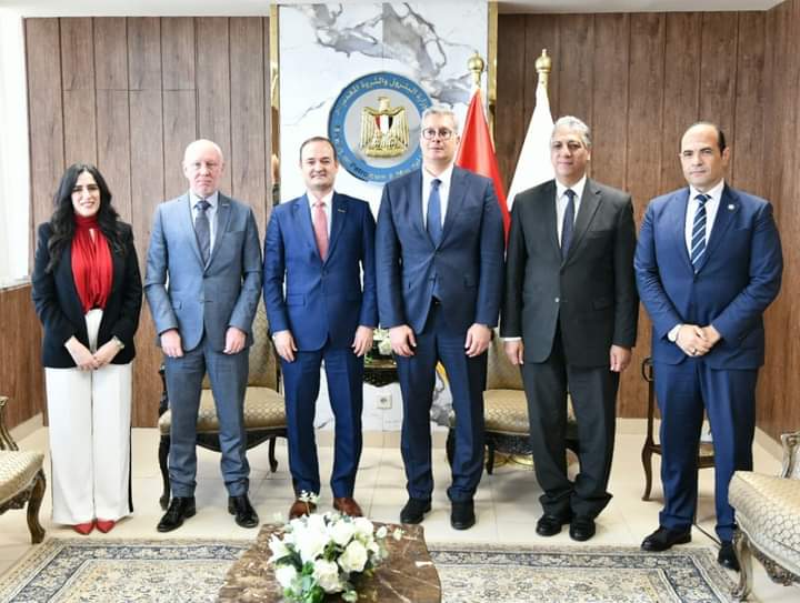 أباتشي تخطط لزيادة إنتاج الغاز الطبيعى من مناطق امتيازها في الصحراء الغربية