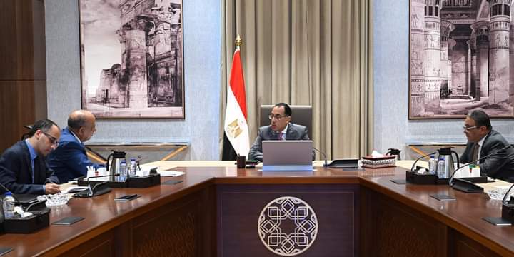 رئيس الوزراء : التزام بخطة وقف تخفيف الأحمال بنهاية العام