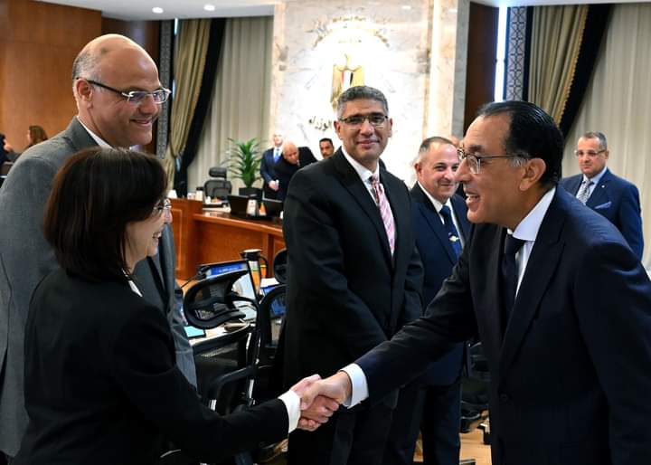 مدبولي للمحافظين: لا نريد أيادي مرتعشة .. ومطلوب رقابة مشددة على الأسواق