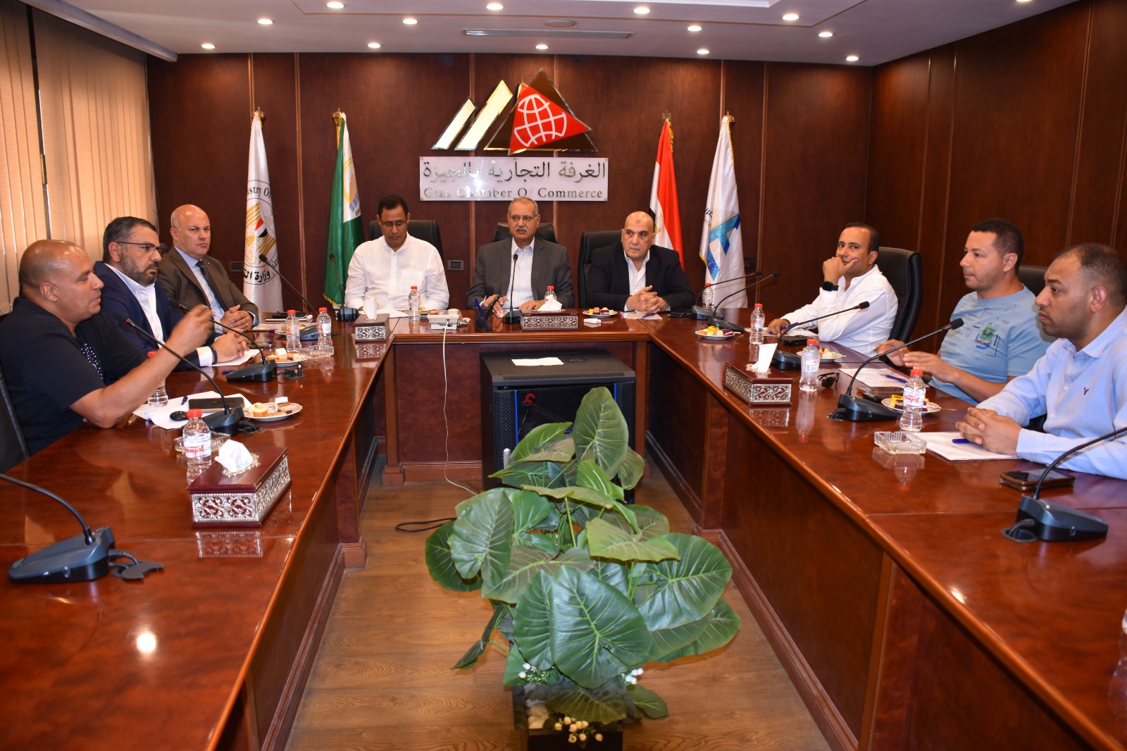 غرفة الجيزة تبحث مشكلات "العمولة" و"التراخيص" و"الأوفر برايس" فى الأجهزة المنزلية