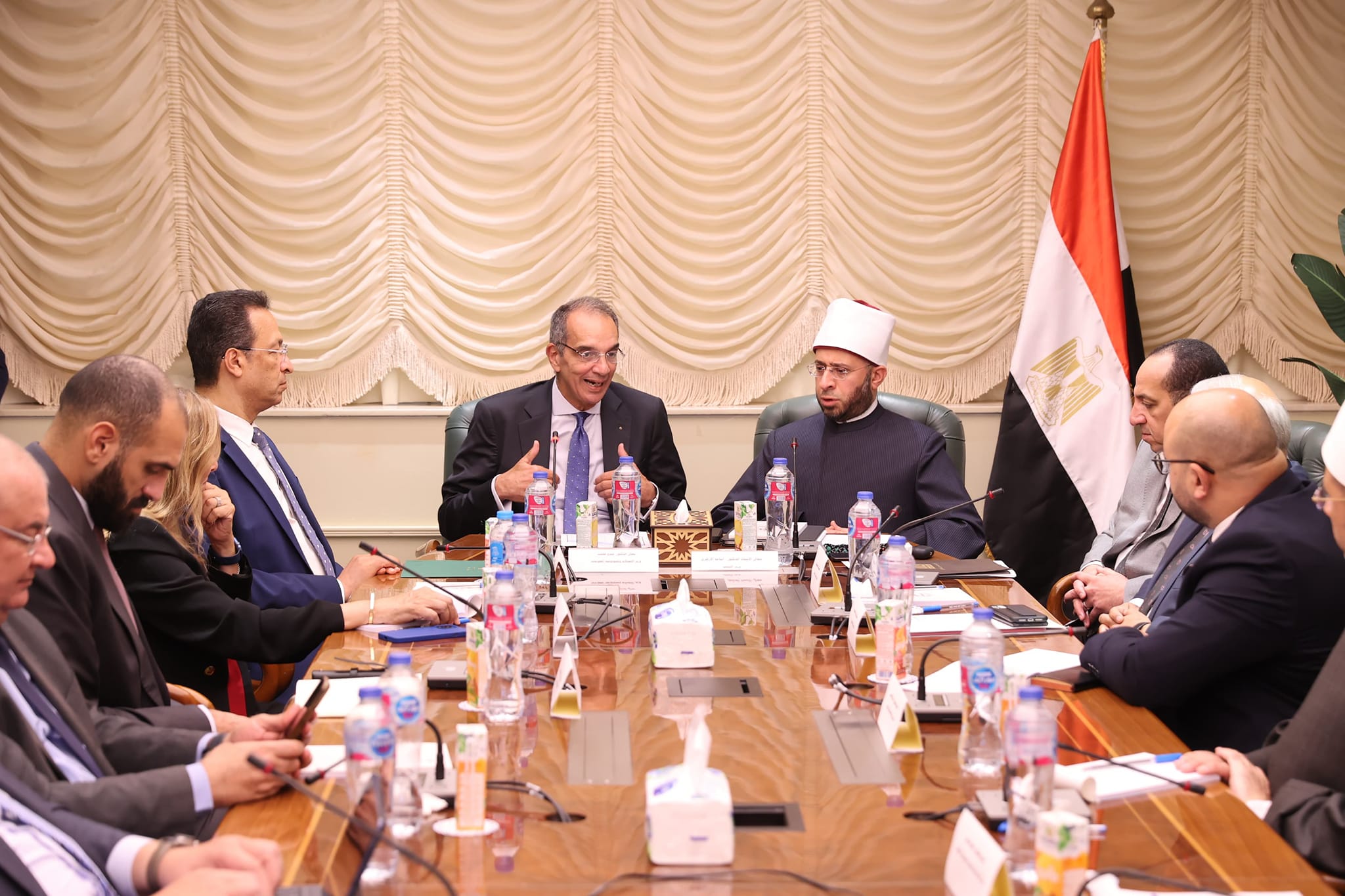 وزارة الاتصالات تنفذ مشروعات الميكنة والخدمات الرقمية بالأوقاف