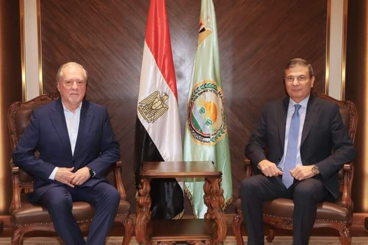 وزير الزراعة يبحث مع  رئيس اتحاد مصدري اللحوم والدواجن البرازيلي زيادة التعاون
