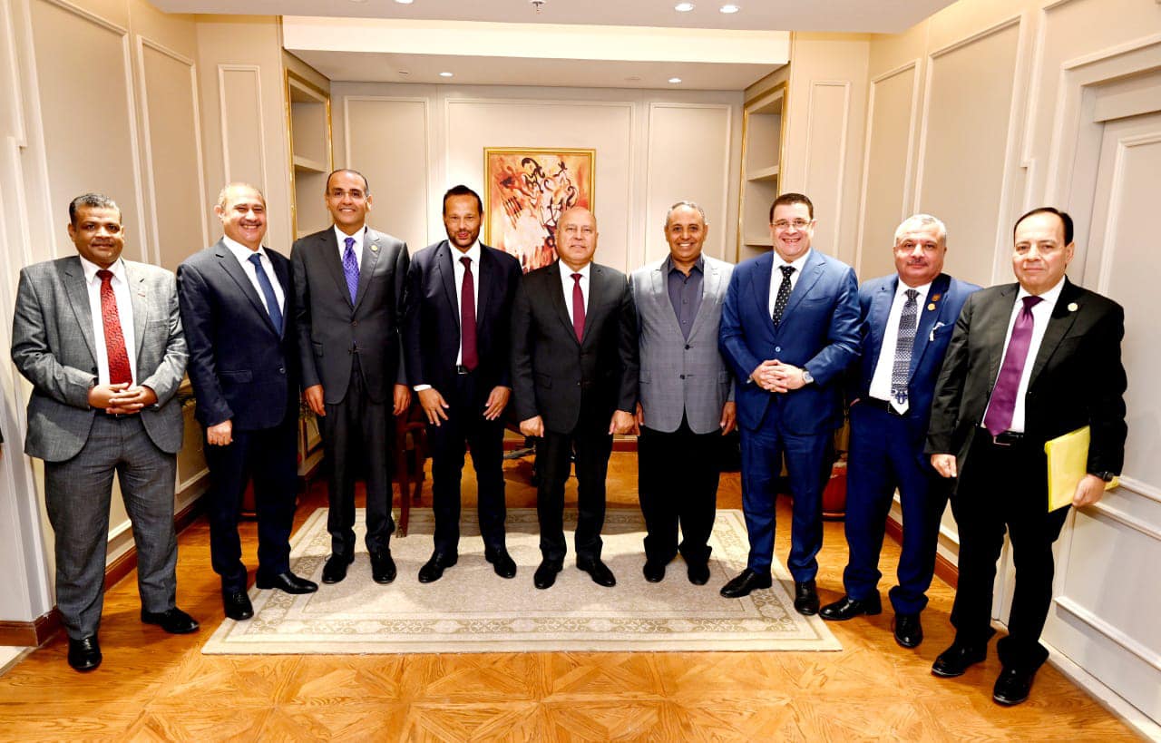 الوزير : مردود إيجابي لدى المستثمرين الصناعيين بعد الإسراع بإصدار التراخيص