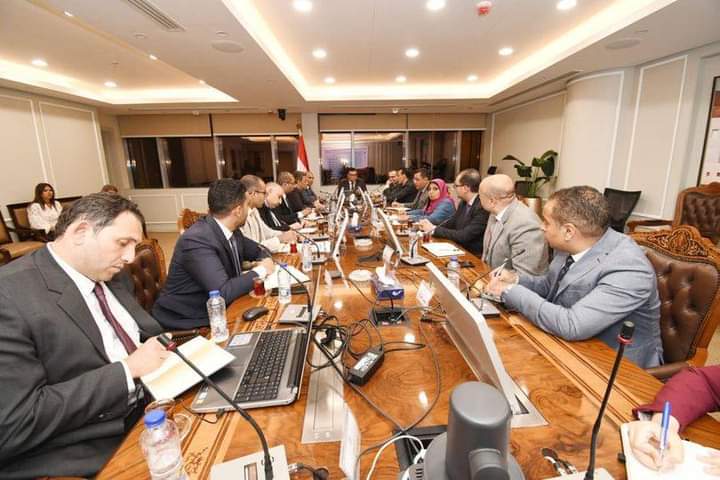 وزير الإسكان يعقد ثلاثة اجتماعات لدعم قطاع التطوير العقاري ويبحث مشكلات المطورين بالقاهرة الجديدة والعاصمة الإدارية