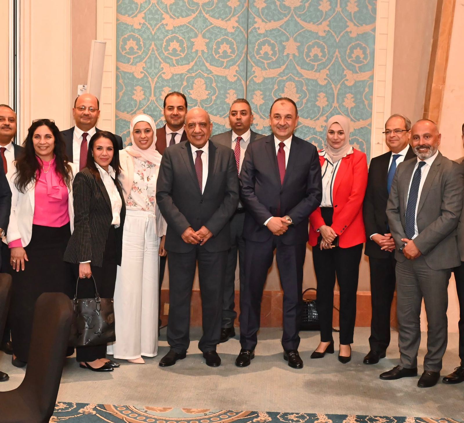 محمد شيمي: مواصلة جهود التحديث والتطوير في الشركات التابعة وتنمية الكيانات الصناعية