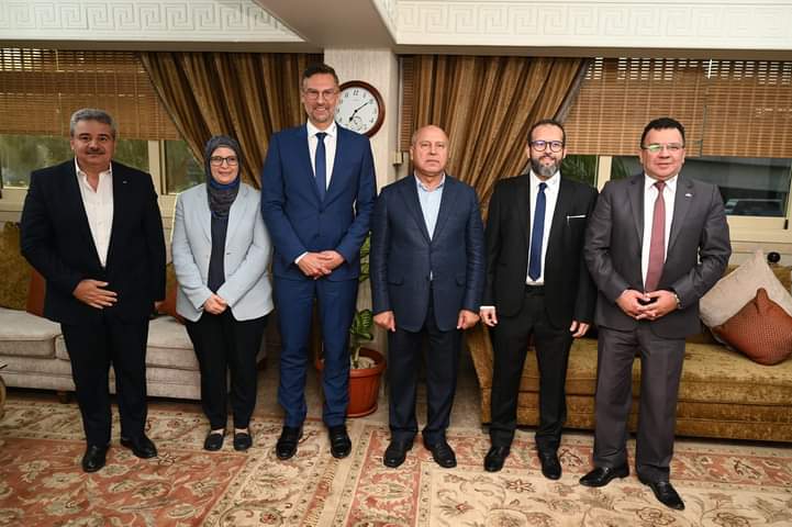 شركة ليوني مصر تخطط لإنشاء مصنع للضفائر الكهربائية بالروبيكي