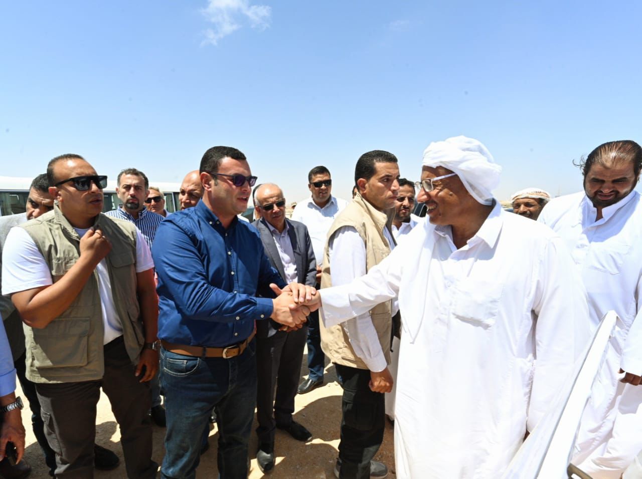 عقب زيارته لمدينة رأس الحكمة.. وزير الإسكان يتفقد محطة التحلية بالضبعة