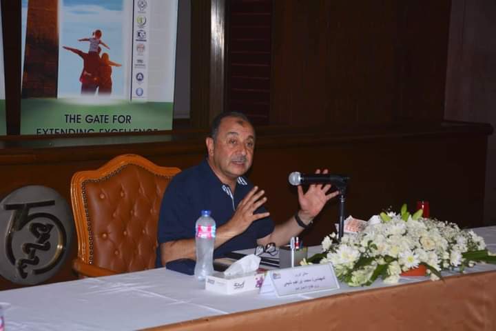 وزير الأعمال : حريصون على النهوض بصناعة الدواء في شركاتنا التابعة