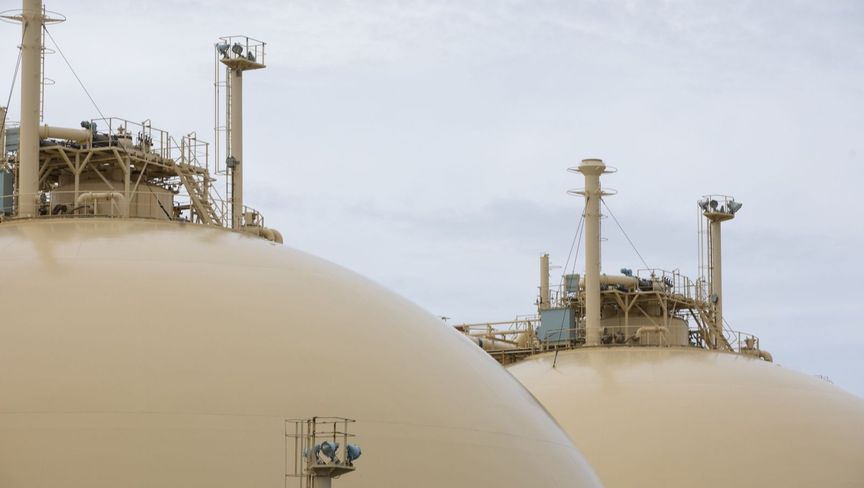 "ترافيغورا" و"فيتول" و"غلينكور" تفوز بمناقصة توريد 5 شحنات غاز لمصر