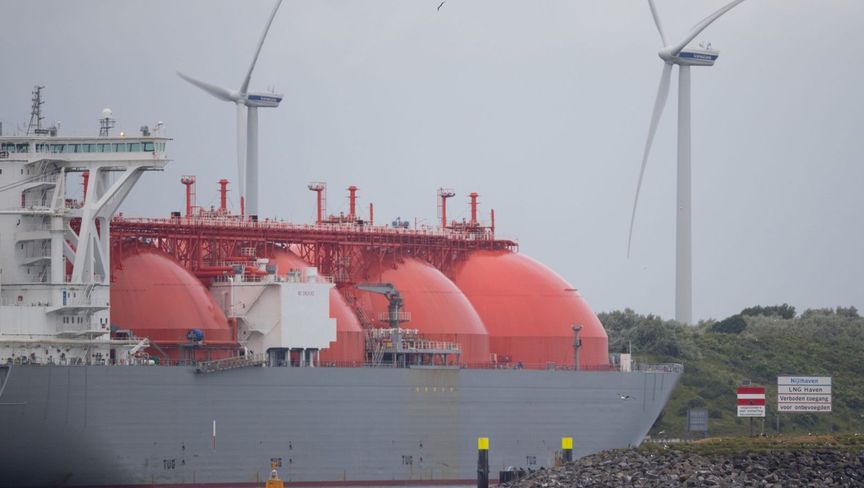 مصر تعول على "إيني" الإيطالية و"أباتشي" الأميركية لزيادة إنتاجها من الغاز