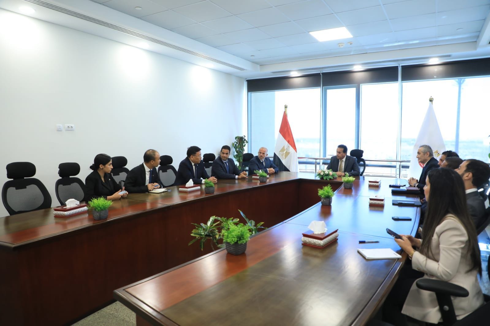 CSCEC الصينية تنفذ مشروع مدينة المستشفيات قرب العاصمة الإدارية