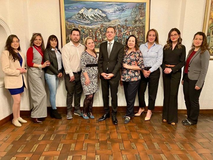 سفير مصر في بوليفيا يبحث تعزيز التعاون السياحي مع الشركات ووكالات السفر