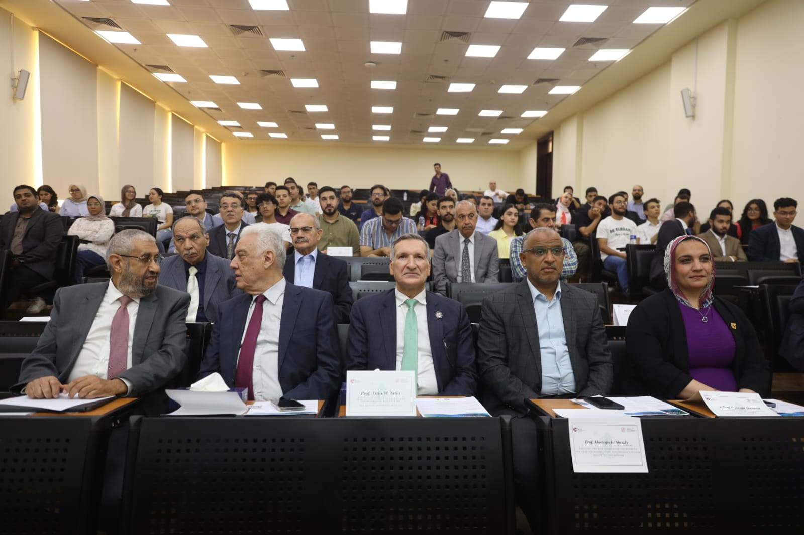 كلية هندسة الطاقة والبيئة بالجامعة البريطانية تنظم ورشة عمل حول الهيدروجين الأخضر