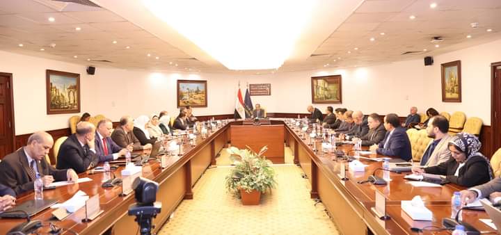 إلزام الوزارات والهيئات وشركات الأعمال بتقديم تقرير الأمن السيبرانى سنويا لجهاز الاتصالات