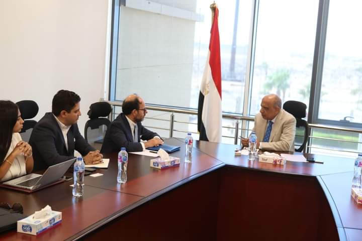 بنك الاستثمار الأوروبى: تعزيز التعاون مع مصر في مجال زيادة استخدام الطاقات المتجددة