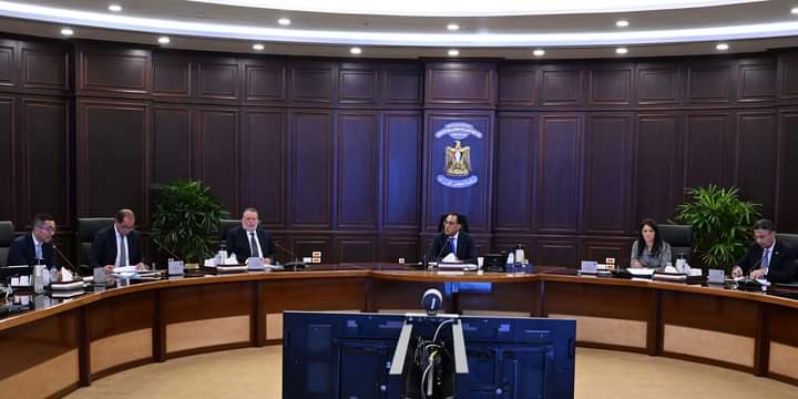 المجموعة الاقتصادية: كبح التضخم على رأس الأولويات .. ودعم كامل لالتزام المركزى بسعر صرف مرن