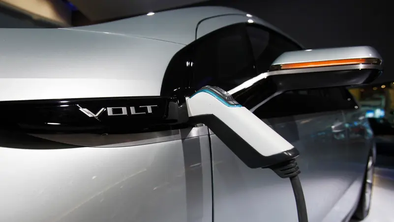 توقعات بتراجع كبير لأسعار السيارات الكهربائية العام المقبل